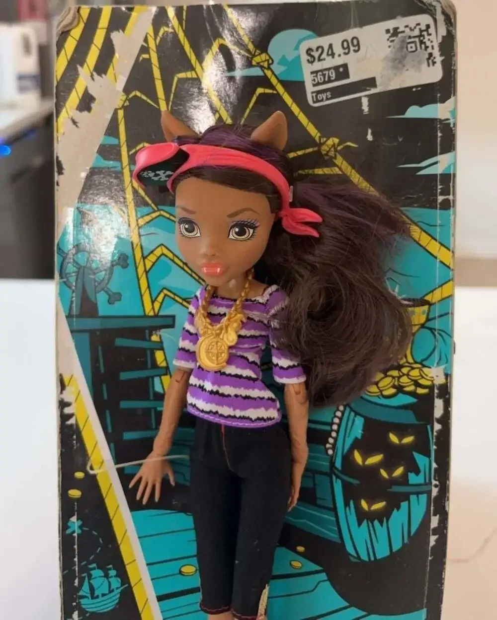 Monster High Shriekwrecked Clawdeen Wolf‎ Doll